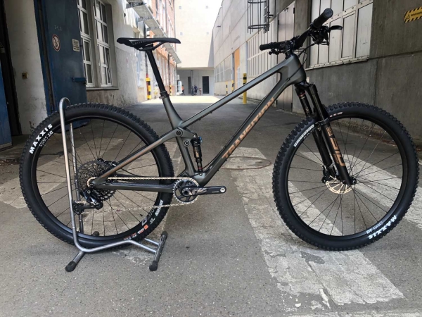 Transition Bikes Trail Bike Spur Carbon X01 | Large | Black Powder Testbike