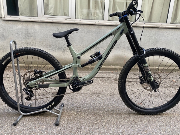 Transition Bikes Downhill Bike TR11 Alu GX Fox | Medium | Misty Green Testbike